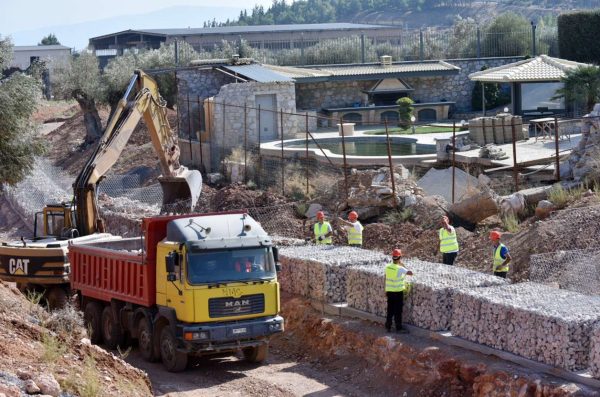 Μεγάλο σχέδιο αντιπλημμυρικής προστασίας στην Αττική – Σε εξέλιξη 54 έργα