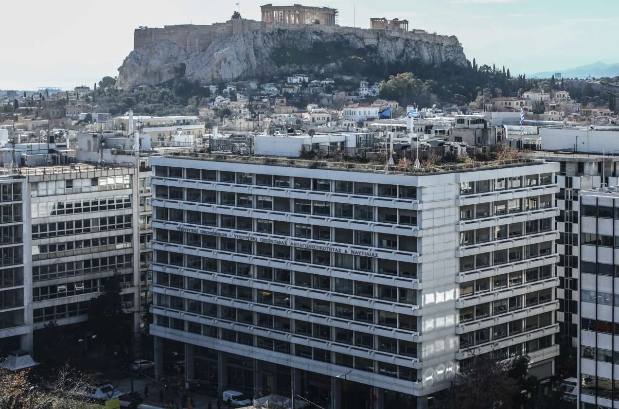 Στα €6,3 δισ. οι εισπράξεις φόρων τον Σεπτέμβριο – Στα €9,3 δισ. το πρωτογενές πλεόνασμα