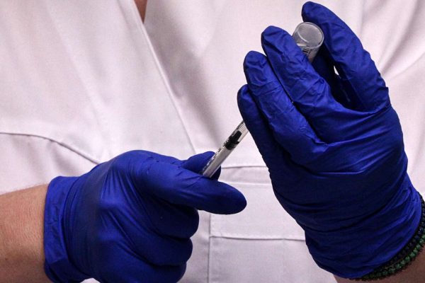 Λανθασμένη αγωγή προκάλεσε αλλεργικό επεισόδιο σε ασθενή στο ΠΓΝ «Αττικόν» – συνελήφθησαν δύο νοσηλεύτριες