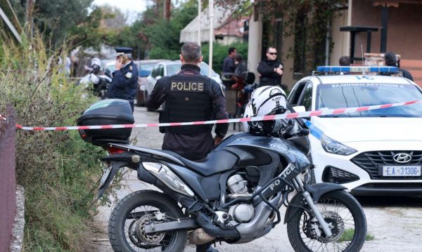 Προφυλακιστέος ο 18χρονος που κατηγορείται για τη δολοφονία της μητέρας του