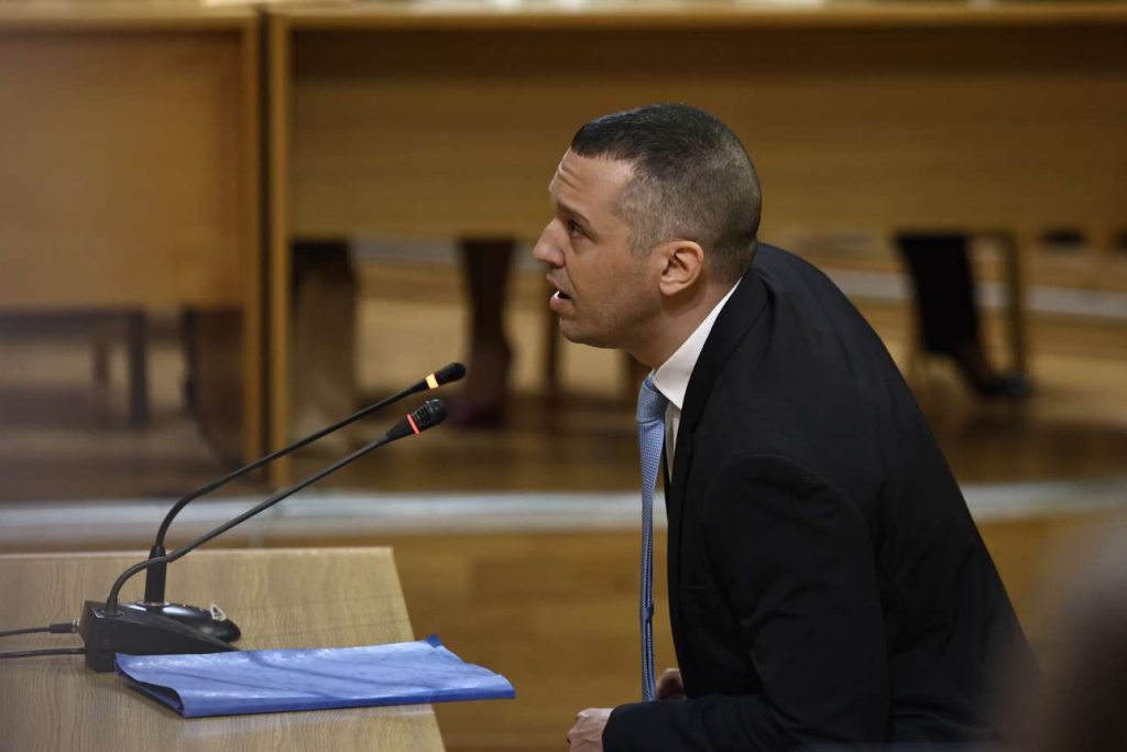 Προκλητικός ο Κασιδιάρης: «Η δολοφονία Φύσσα “δολοφόνησε” κι εμένα» Προκλητικός ο Κασιδιάρης: «Η δολοφονία Φύσσα “δολοφόνησε” κι εμένα»