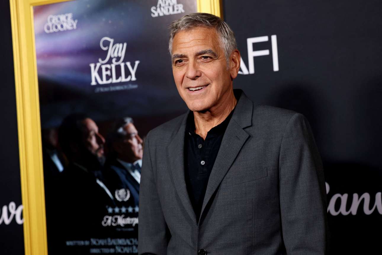 Κλούνεϊ: Ηταν λάθος η αντικατάσταση του Μπάιντεν με την Χάρις