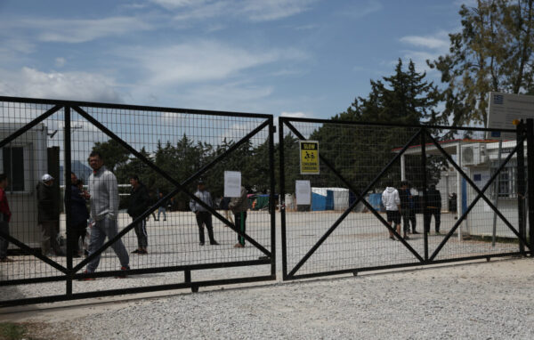 Εξέγερση σε δομή μεταναστών στις Σέρρες – επέμβαση της αστυνομίας, 25 προσαγωγές