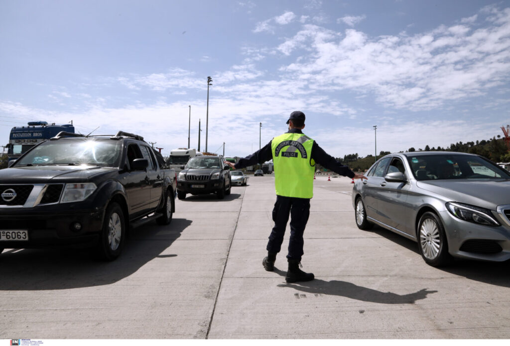 Ιερά Οδός: 56χρονος οδηγούσε με την όπισθεν επί ενάμισι χιλιόμετρο – και χωρίς άδεια οδήγησης