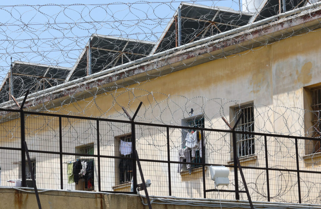 Θεσσαλονίκη: 80χρονος ανατίναξε το σπίτι του γιου του