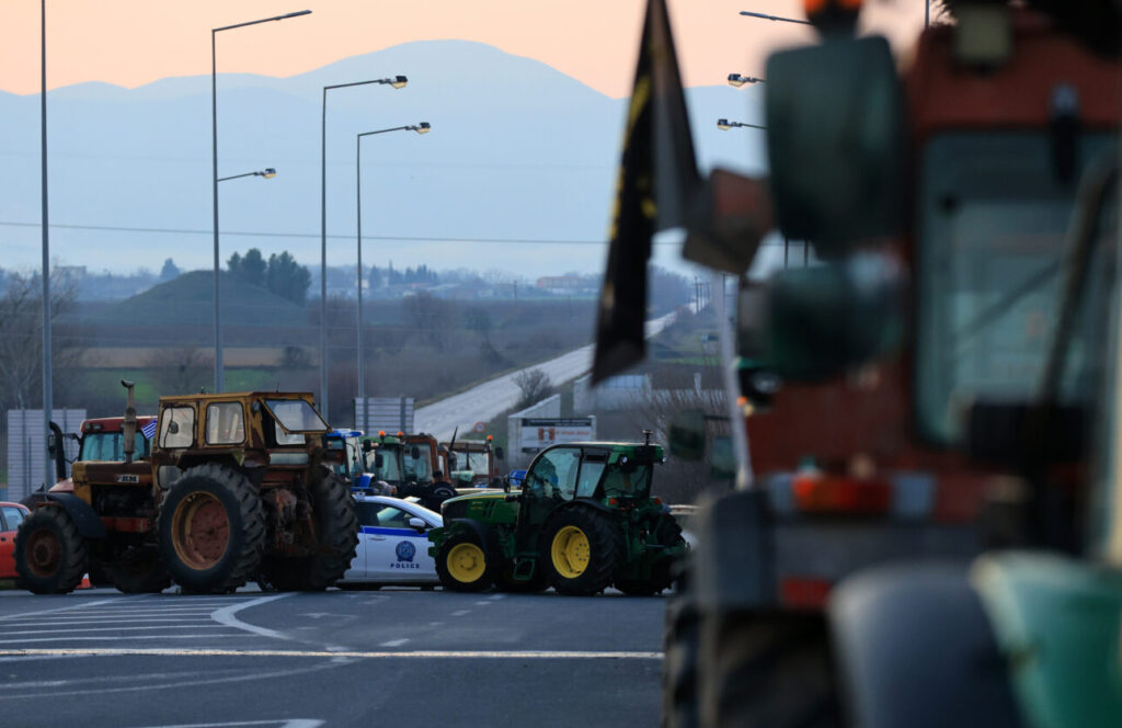 Μπλόκα από 30 Νοεμβρίου αποφάσισαν οι αγρότες – Κινητοποιήσεις και σε λιμάνια