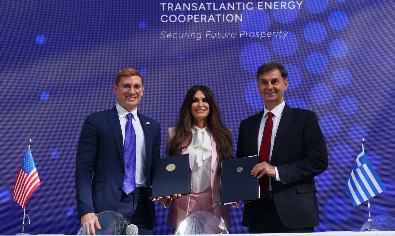 Διακήρυξη οικονομικής ασφάλειας υπέγραψαν Ελλάδα και ΗΠΑ