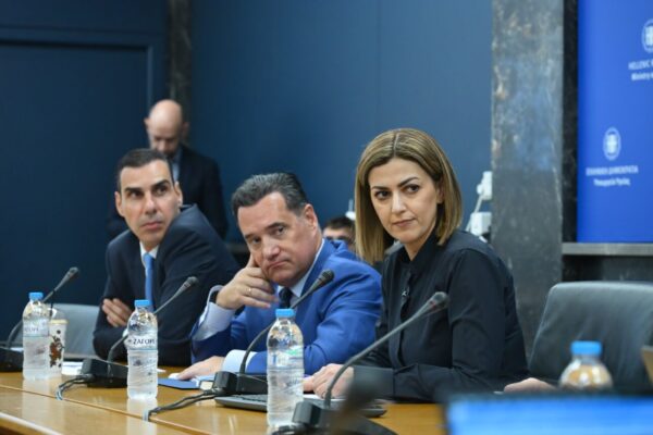 Πανελλαδικά η -δωρεάν- κάλυψη από τις Κινητές Ομάδες Υγείας – ραντεβού μέσω 1135