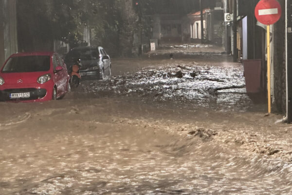 Κόκκινη προειδοποίηση από την ΕΜΥ: Ερχεται η Αντέλ