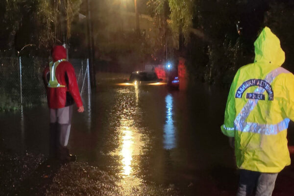 Η Αdel φέρνει νέες ισχυρές βροχές και καταιγίδες – Κόκκινη προειδοποίηση για δέκα περιοχές της χώρας
