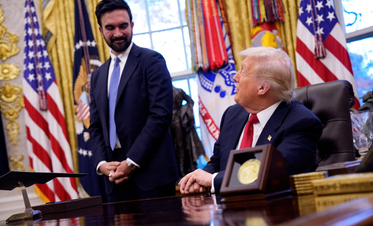 «Απλώς δύο τύποι από το Κουίνς»: Φιλικό το κλίμα ανάμεσα στον Τραμπ και τον Μαμντάνι