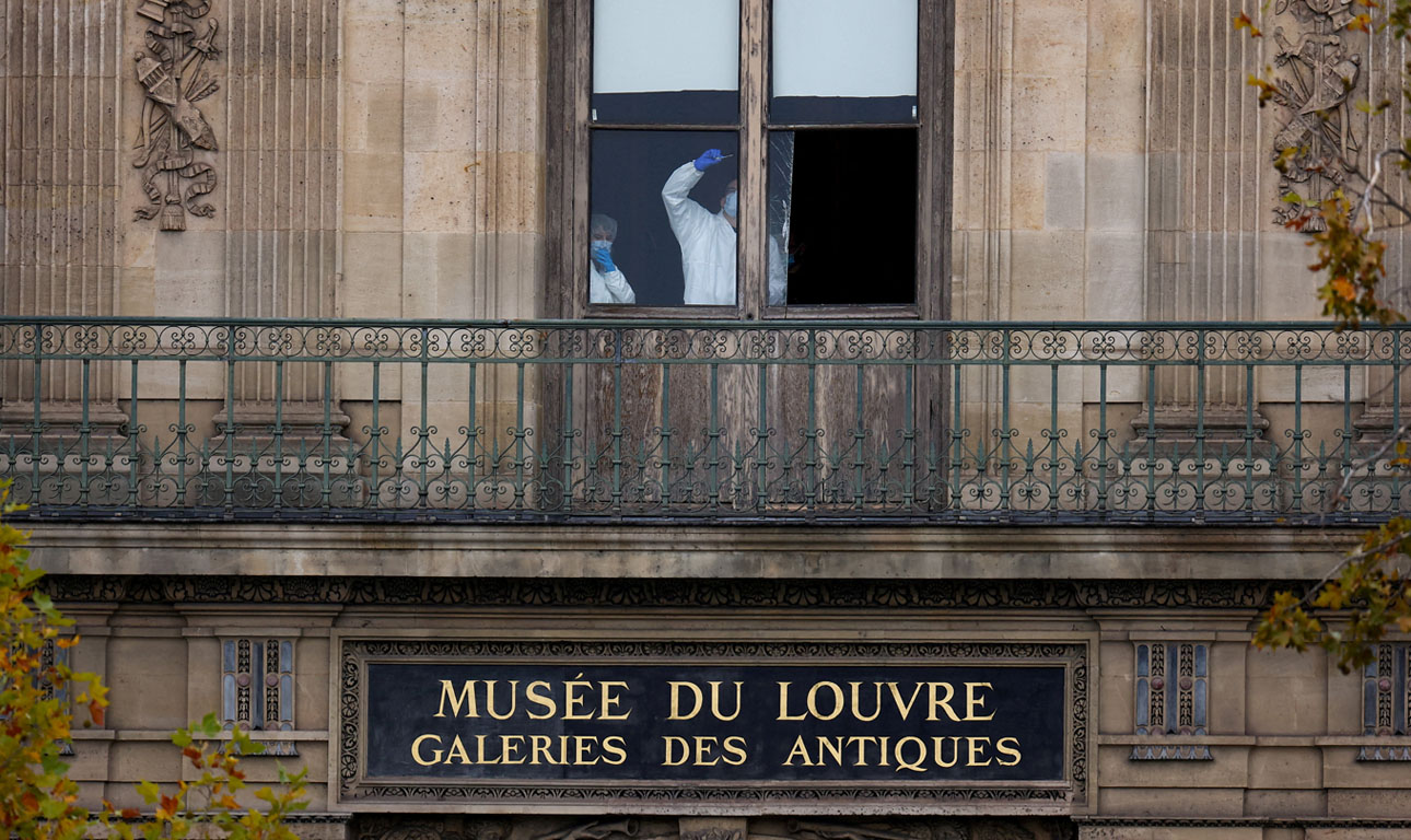 Η ληστεία στο Λούβρο αναδεικνύει τον ρόλο του DNA στην εξιχνίαση εγκλημάτων