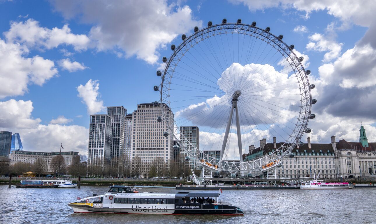 «Πρασινίζουν» τα ποταμόπλοια του Τάμεση για πιο καθαρές μετακινήσεις