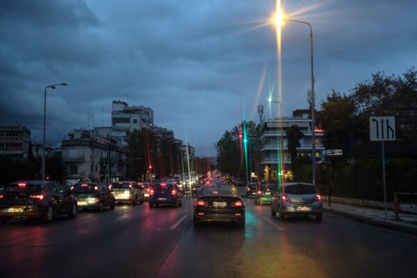 Ο οδηγός της ΑΑΔΕ για τα τέλη κυκλοφορίας στην τελική ευθεία για την πληρωμή τους