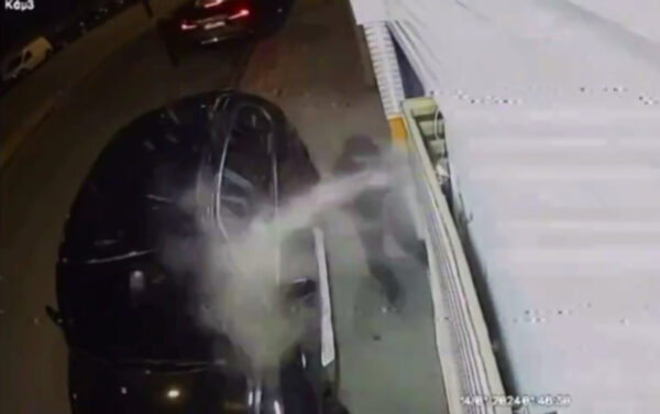 &Sigma;&upsilon;&nu;&epsilon;&lambda;ή&phi;&theta;&eta; &alpha;&pi;ό &tau;&omicron; &epsilon;&lambda;&lambda;&eta;&nu;&iota;&kappa;ό FBI έ&nu;&alpha; &alpha;&pi;ό &tau;&alpha; &pi;&rho;&omega;&tau;&omicron;&pi;&alpha;&lambda;ί&kappa;&alpha;&rho;&alpha; &tau;&omicron;&upsilon; &alpha;&rho;&chi;&iota;&mu;&alpha;&phi;&iota;ό&zeta;&omicron;&upsilon; &laquo;&Epsilon;&nu;&tau;&iota;&kappa;&raquo;