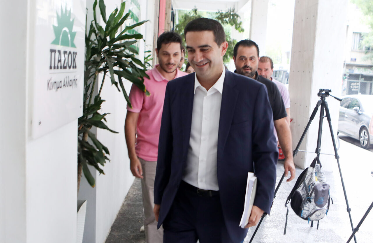 «Νιώθω συντριβή»: Ο Μιχάλης Κατρίνης για τη σύλληψη του ανήλικου γιου του στο Χαλάνδρι