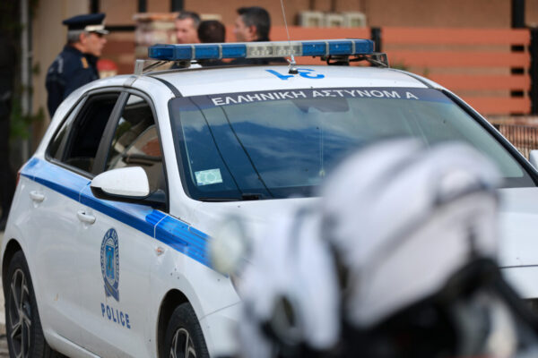 Εξάρθρωση συμμορίας που λήστευε πρακτορεία τυχερών παιχνιδιών