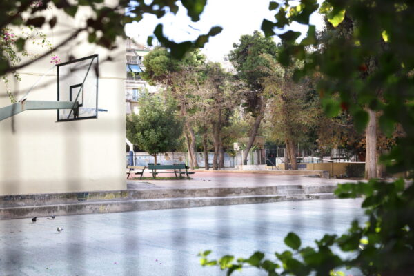 &Kappa;&upsilon;&psi;έ&lambda;&eta;: &Sigma;&tau;&eta; &phi;&upsilon;&lambda;&alpha;&kappa;ή &eta; 16&chi;&rho;&omicron;&nu;&eta; &gamma;&iota;&alpha; &tau;&eta;&nu; &epsilon;&pi;ί&theta;&epsilon;&sigma;&eta; &mu;&epsilon; &mu;&alpha;&chi;&alpha;ί&rho;&iota; &sigma;&epsilon; &sigma;&upsilon;&mu;&mu;&alpha;&theta;ή&tau;&rho;&iota;ά &tau;&eta;&sigmaf;