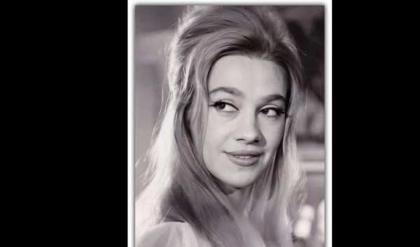 &Pi;έ&theta;&alpha;&nu;&epsilon; &eta; &Nu;&tau;ό&rho;&alpha; &Gamma;&iota;&alpha;&nu;&nu;&alpha;&kappa;&omicron;&pi;&omicron;ύ&lambda;&omicron;&upsilon;