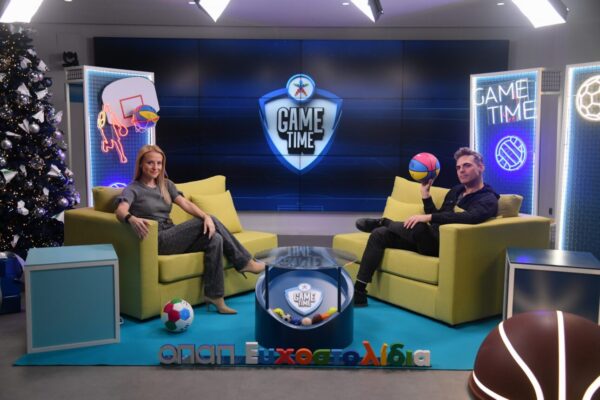 O Γιώργος Παπαγεωργίου στο Game Time στέλνει διπλά χαμόγελα στα παιδιά με τα Ευχοστολίδια του ΟΠΑΠ