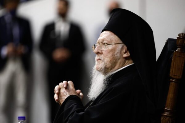 To &Phi;&alpha;&nu;ά&rho;&iota; &alpha;&pi;ά&nu;&tau;&eta;&sigma;&epsilon; &sigma;&tau;&eta;&nu; &iota;&tau;&alpha;&mu;ή &epsilon;&pi;ί&theta;&epsilon;&sigma;&eta; &tau;&eta;&sigmaf; &Mu;ό&sigma;&chi;&alpha;&sigmaf; &sigma;&tau;&omicron;&nu; &Omicron;&iota;&kappa;&omicron;&upsilon;&mu;&epsilon;&nu;&iota;&kappa;ό &Pi;&alpha;&tau;&rho;&iota;ά&rho;&chi;&eta; &Beta;&alpha;&rho;&theta;&omicron;&lambda;&omicron;&mu;&alpha;ί&omicron;